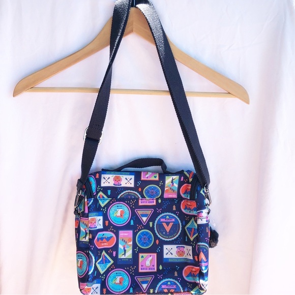 KIPLING | KICHIROU WANDERING ROADS PRINTED LUNCH BAG * LIMITED EDITION - Picture 11 of 11